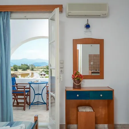 Three Lakes Agios Prokopios (Naxos)