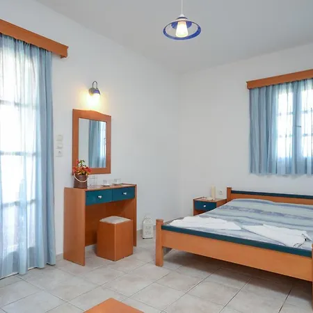 Apartment Three Lakes